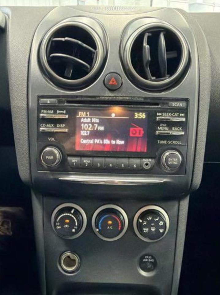 Nissan Rogue S AWD 2012