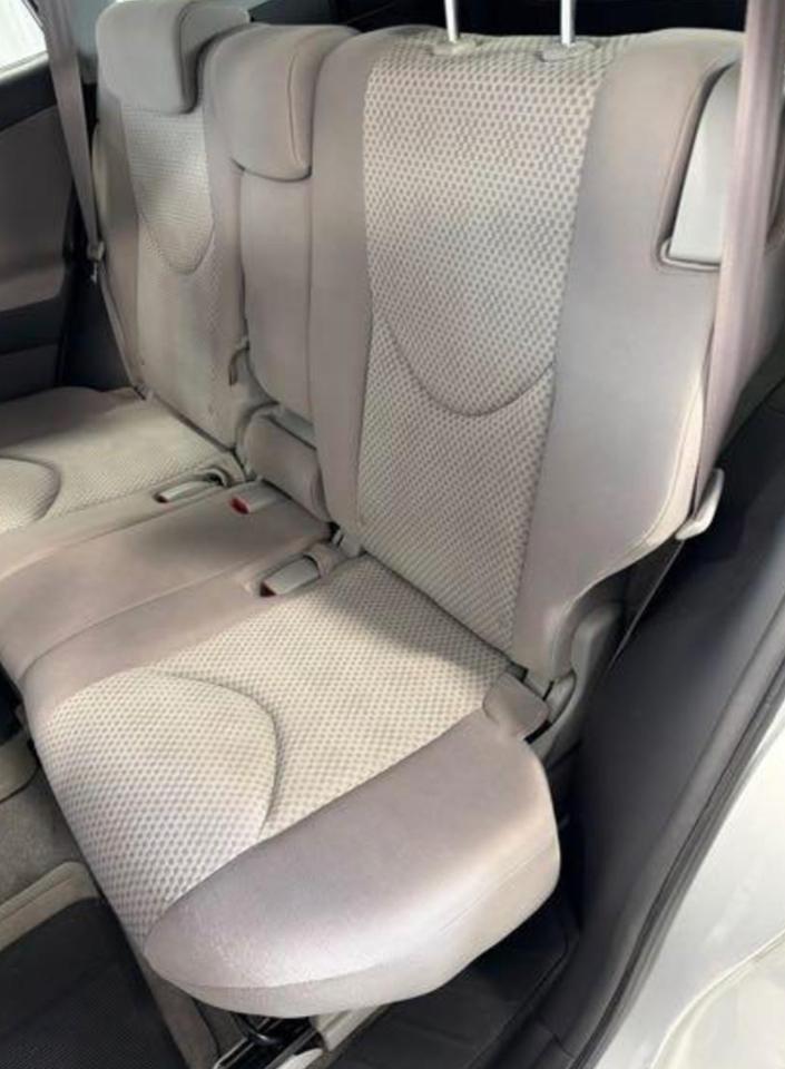 Toyota RAV4 Base I4 4WD 2008