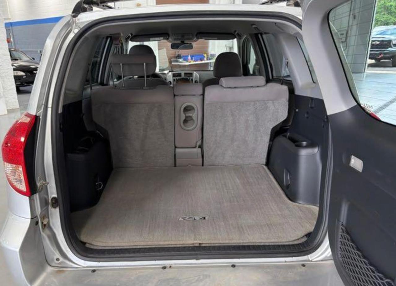 Toyota RAV4 Base I4 4WD 2008