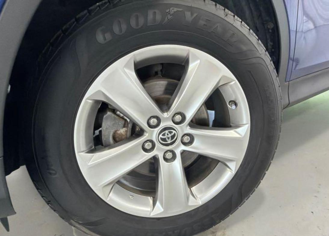 Toyota RAV4 XLE AWD 2015
