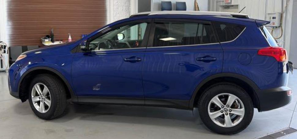 Toyota RAV4 XLE AWD 2015