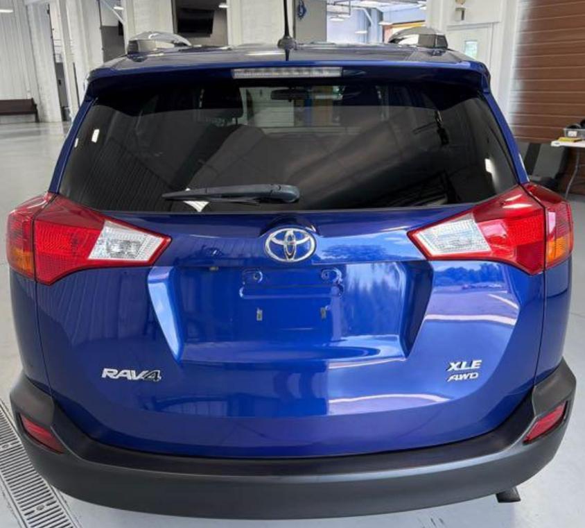 Toyota RAV4 XLE AWD 2015