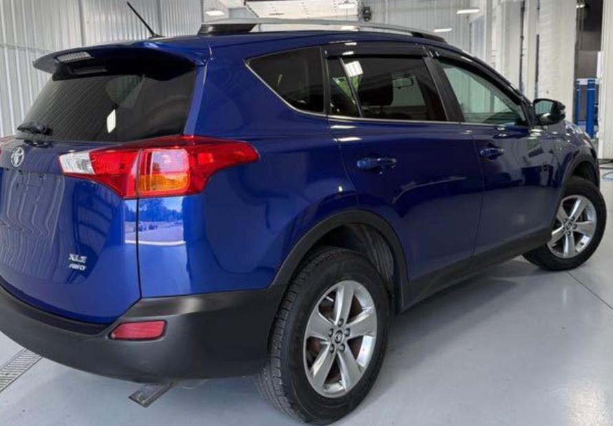 Toyota RAV4 XLE AWD 2015