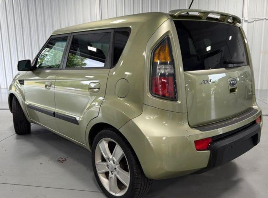 Kia Soul + 2010