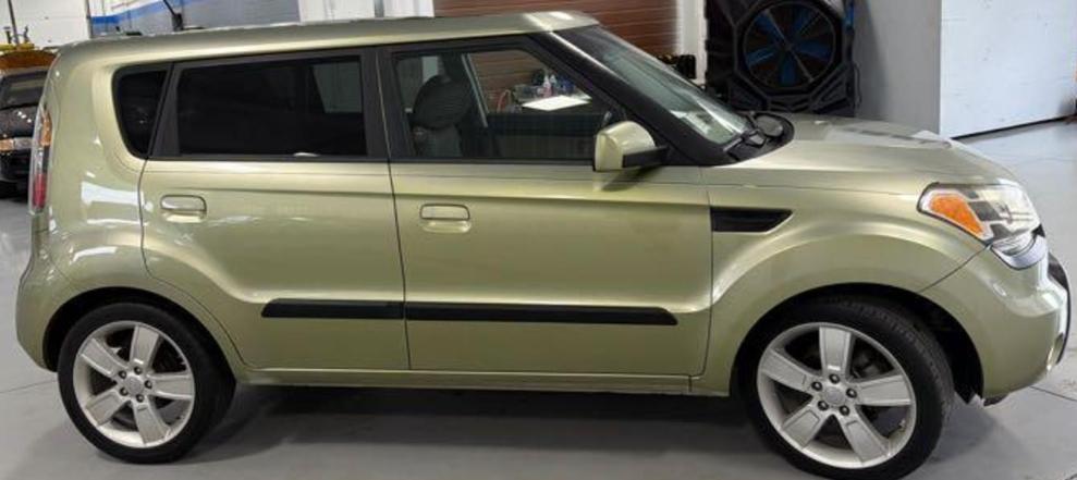 Kia Soul + 2010
