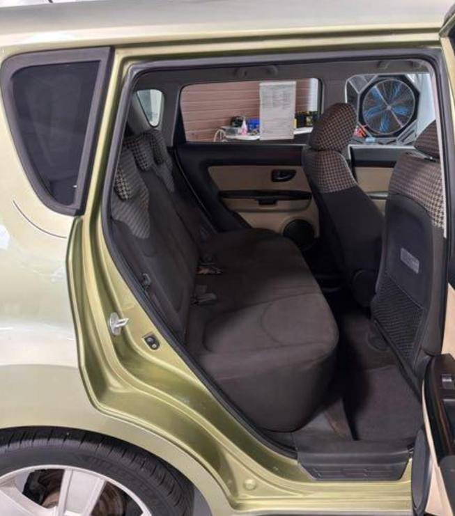 Kia Soul + 2010