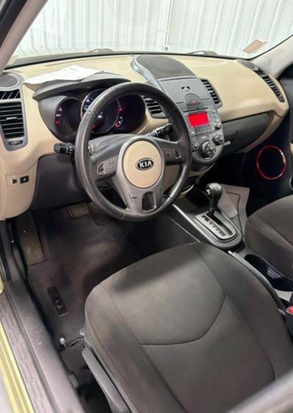 Kia Soul + 2010