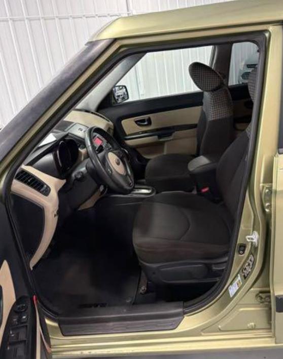 Kia Soul + 2010