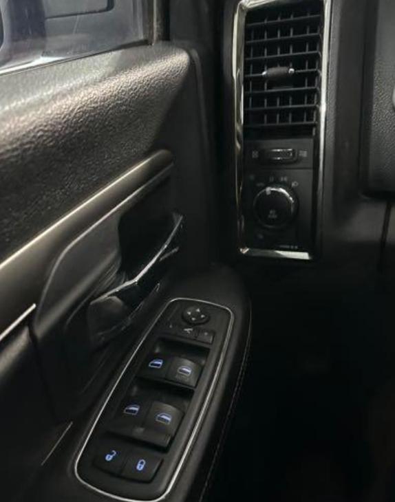 2014 RAM Ram 1500 Pickup Sport - Photo 20