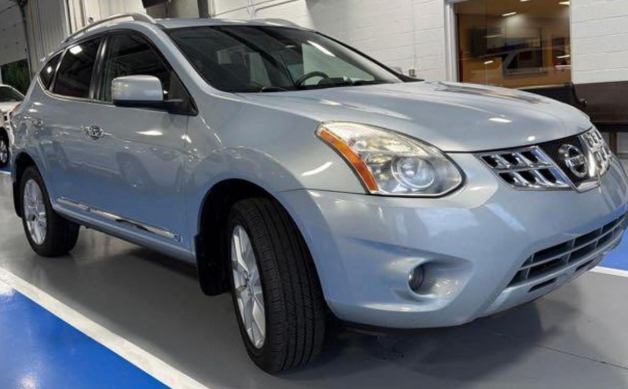 Nissan Rogue SV AWD 2011