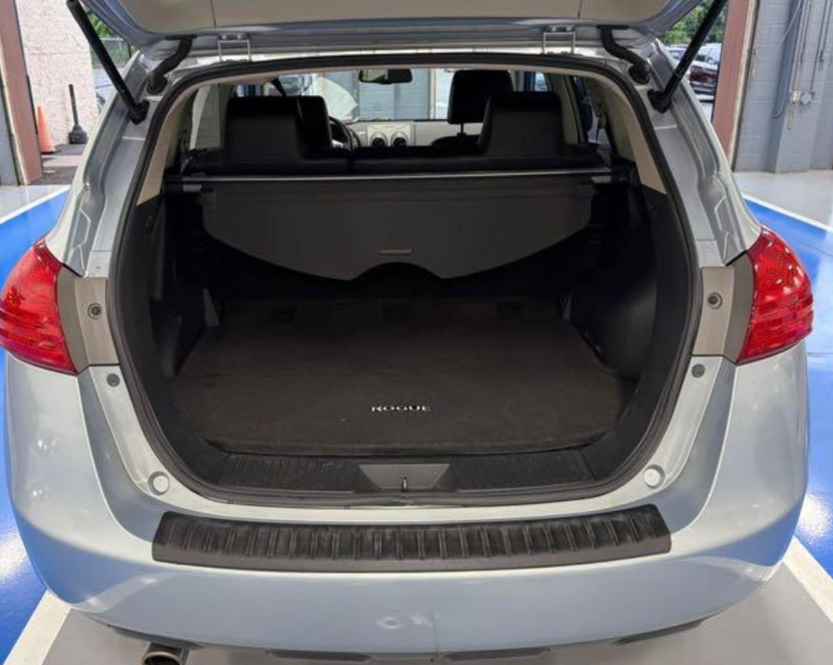 Nissan Rogue SV AWD 2011