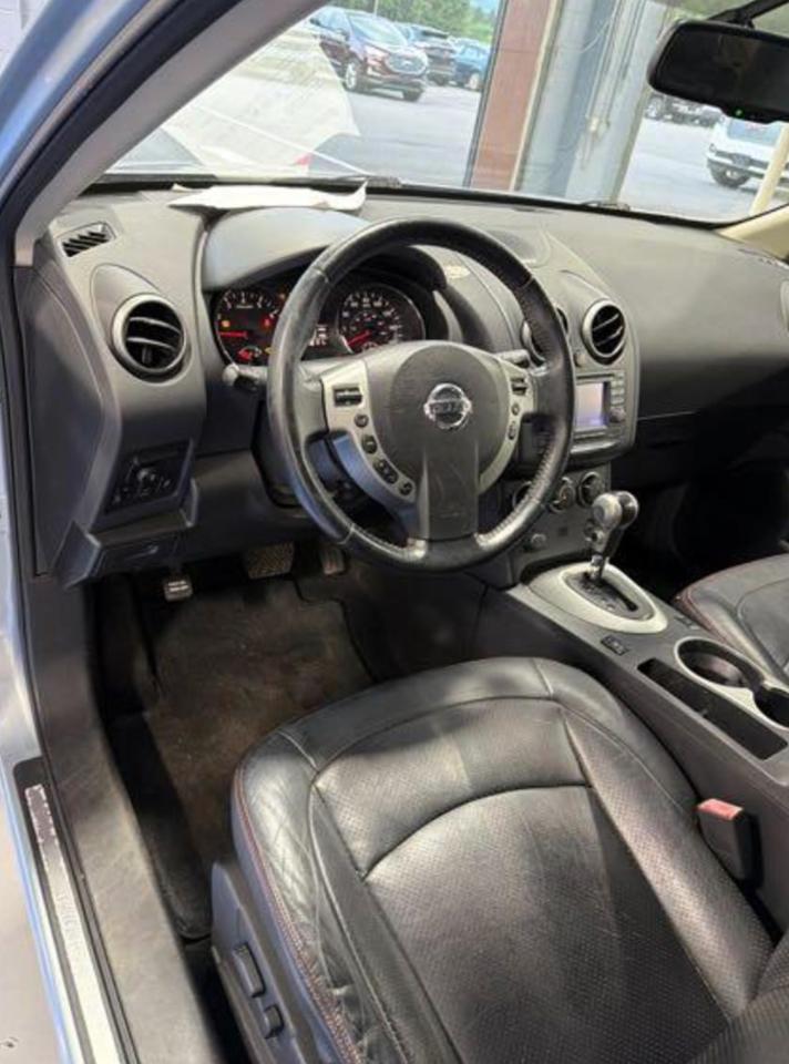 Nissan Rogue SV AWD 2011