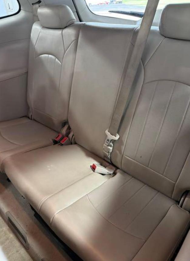 Buick Enclave Leather AWD 2012