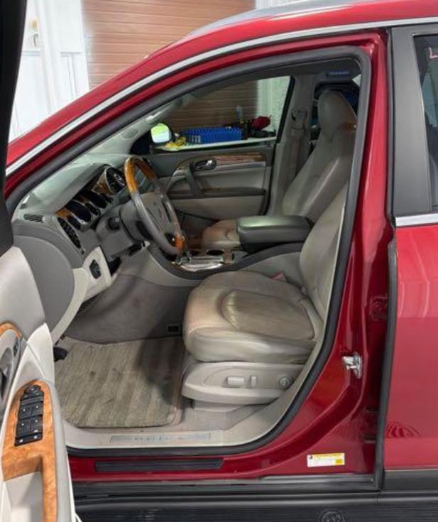 Buick Enclave Leather AWD 2012