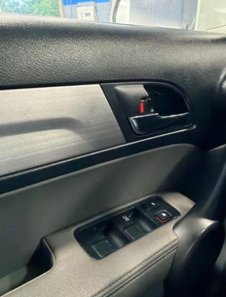 Honda CR-V EX-L 4WD with Navigation 2010