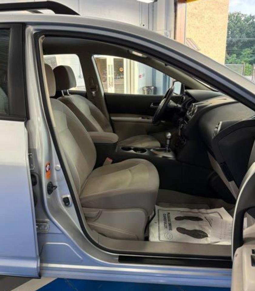 Nissan Rogue S AWD 2009