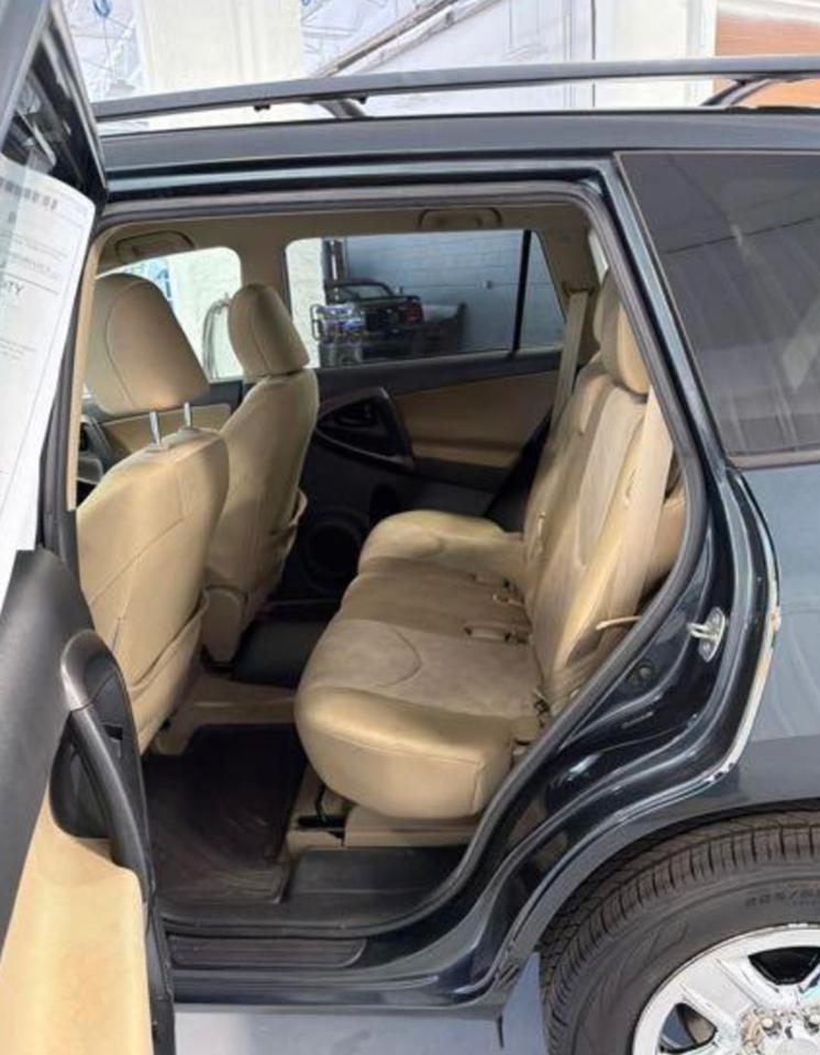 Toyota RAV4 4WD 2012