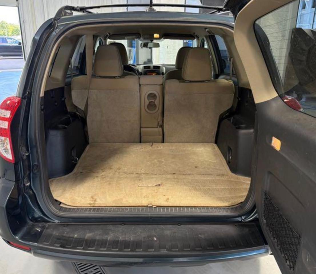Toyota RAV4 4WD 2012
