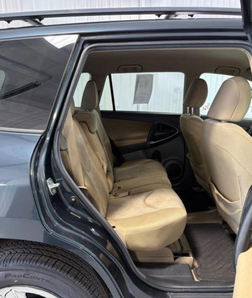 Toyota RAV4 4WD 2012
