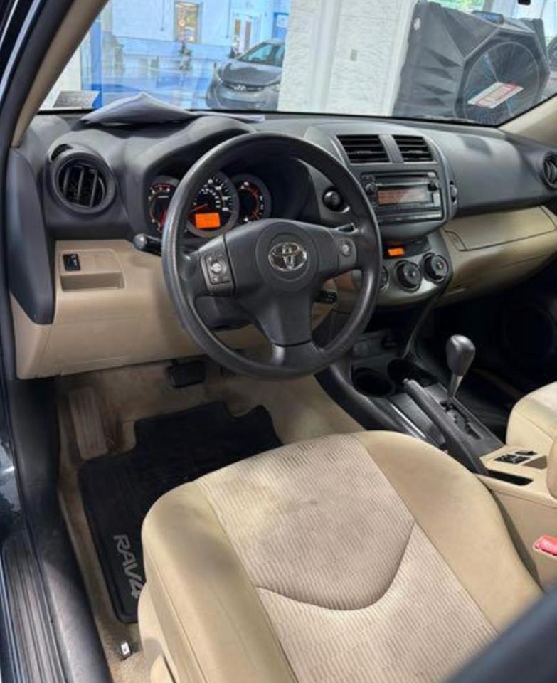 Toyota RAV4 4WD 2012