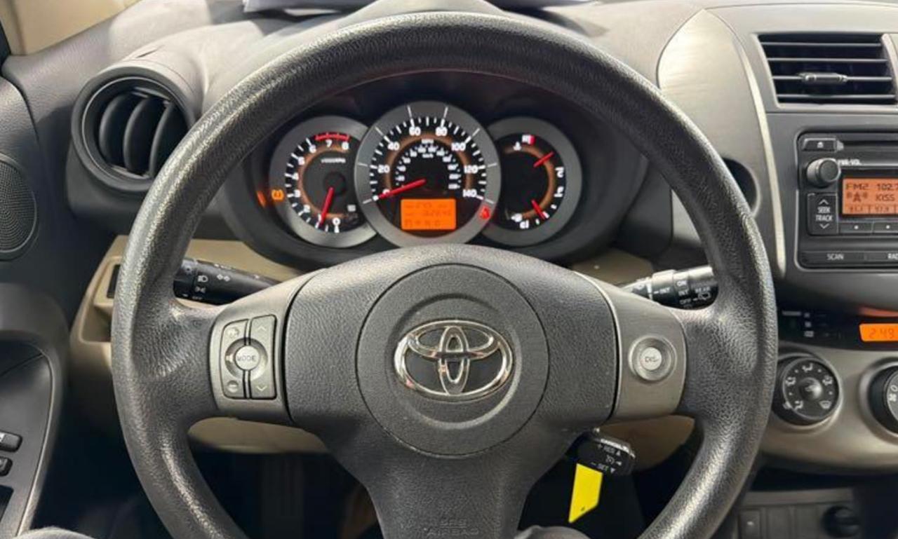 Toyota RAV4 4WD 2012
