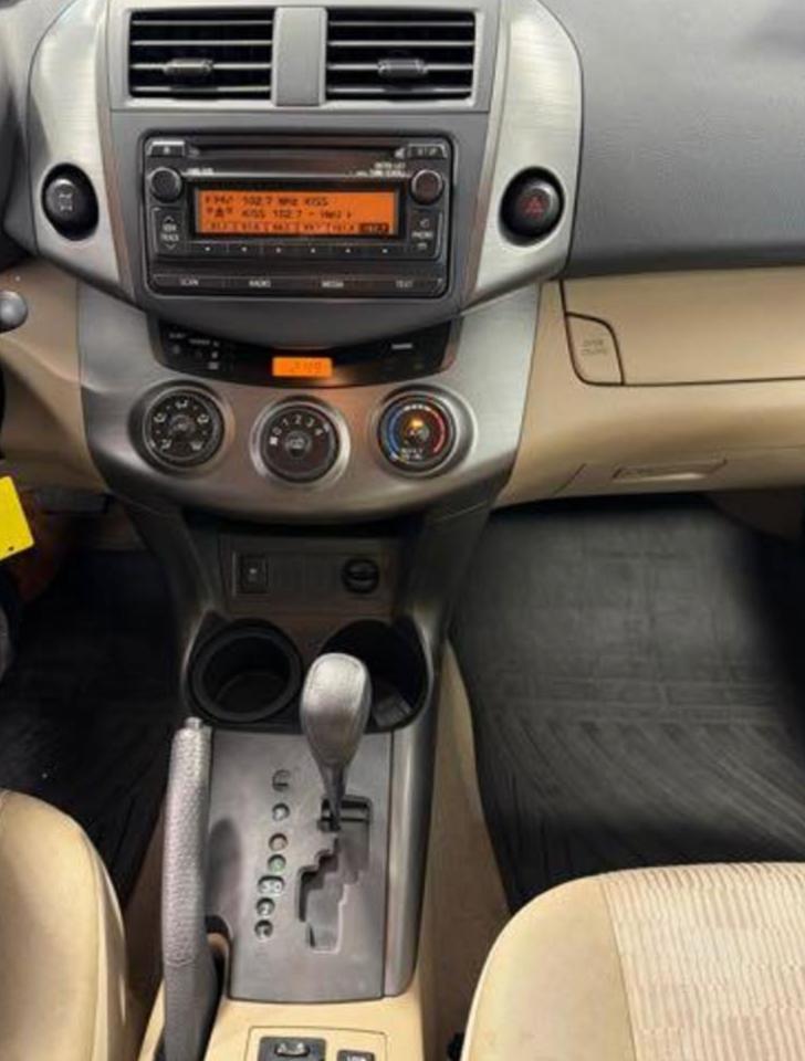 Toyota RAV4 4WD 2012