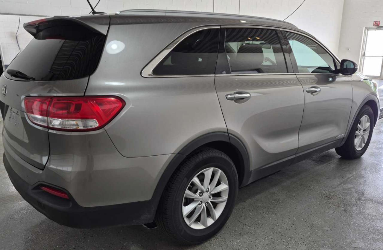 Kia Sorento LX V6 AWD 2017
