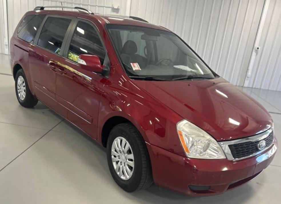 Kia Sedona LX LWB 2012