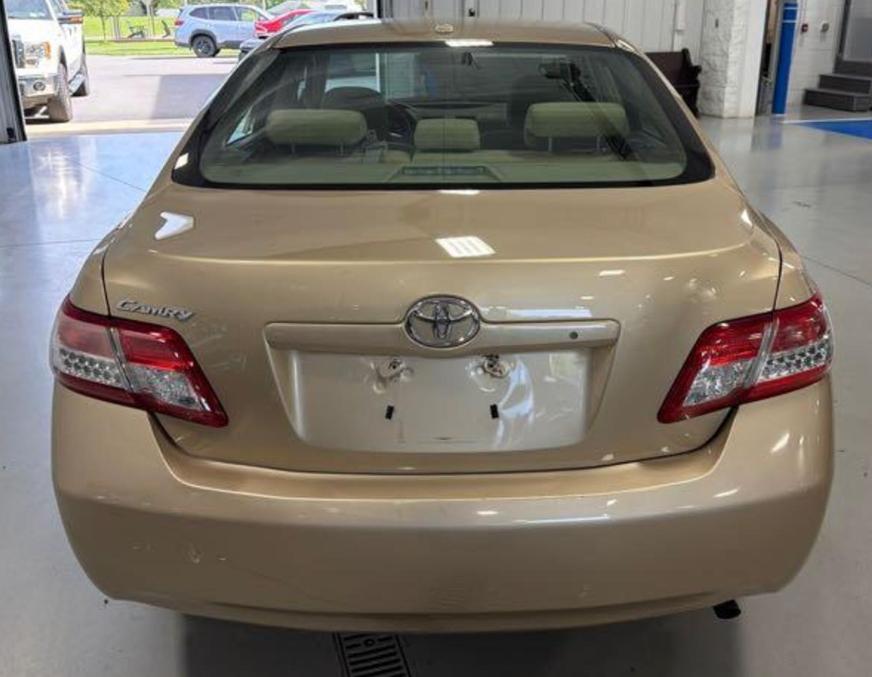 Toyota Camry SE 2010