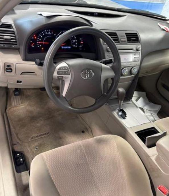 Toyota Camry SE 2010