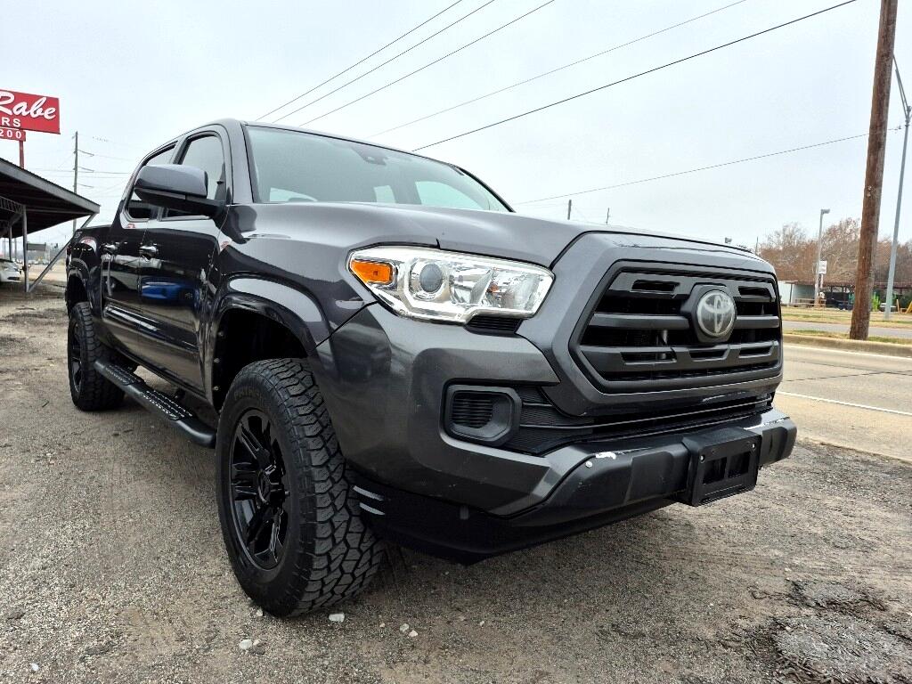 2019 Toyota Tacoma SR's photo