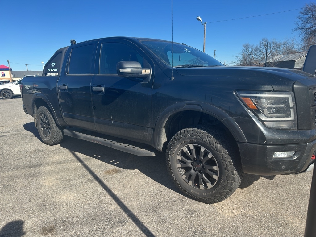 2021 Nissan Titan PRO-4X Crew Cab 4WD