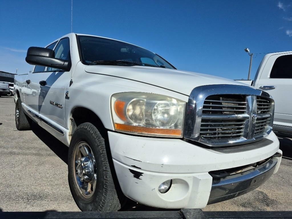 2006 Dodge Ram 2500 Laramie Mega Cab 2WD