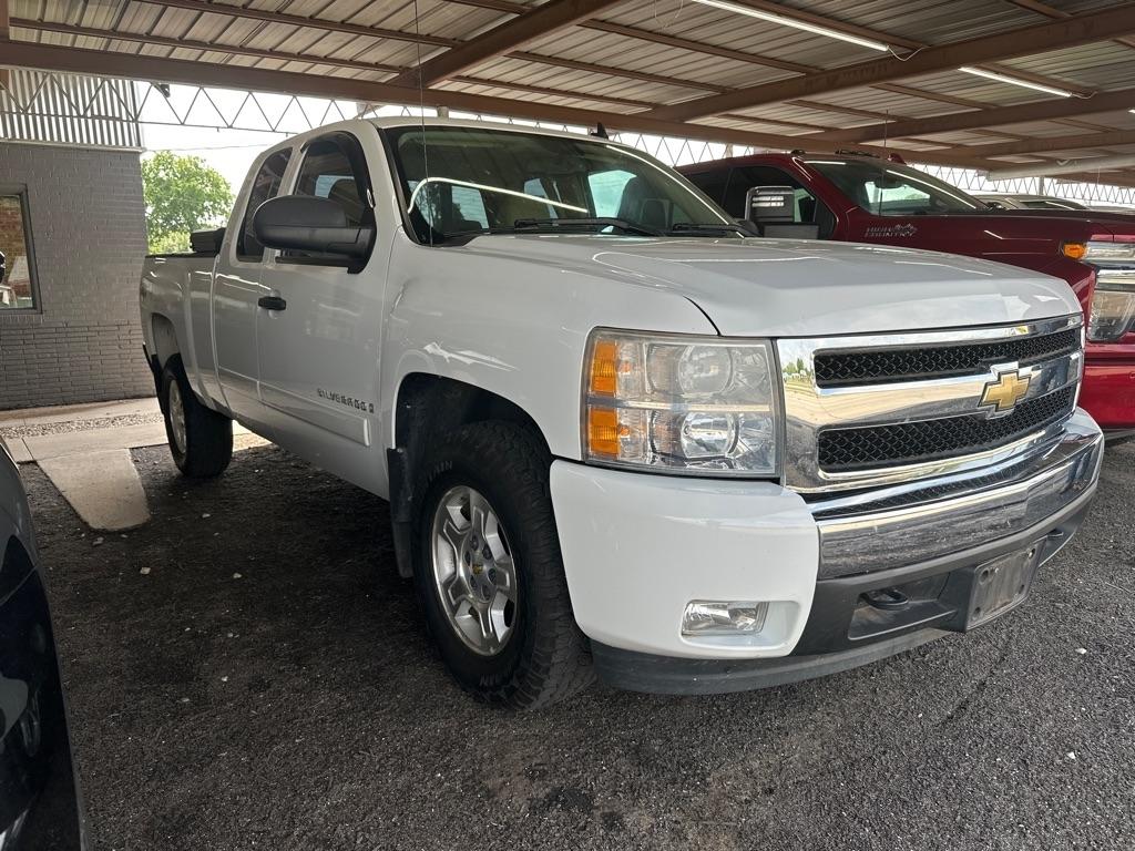 2008 Chevrolet Silverado 1500 LT1 Ext. Cab Long Box 4WD