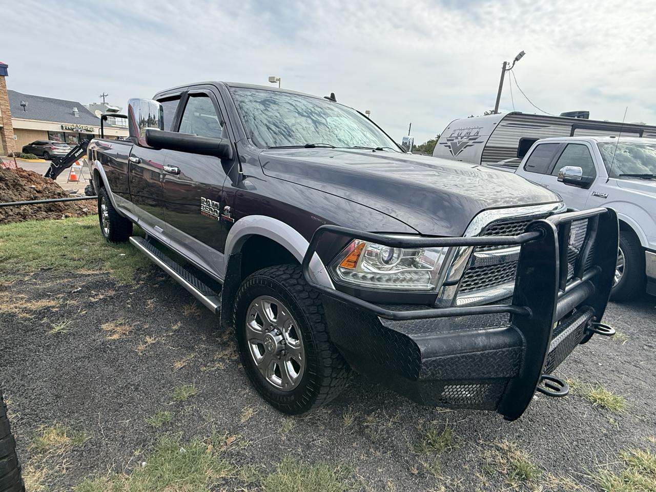 2015 RAM 3500 Laramie Crew Cab LWB 4WD