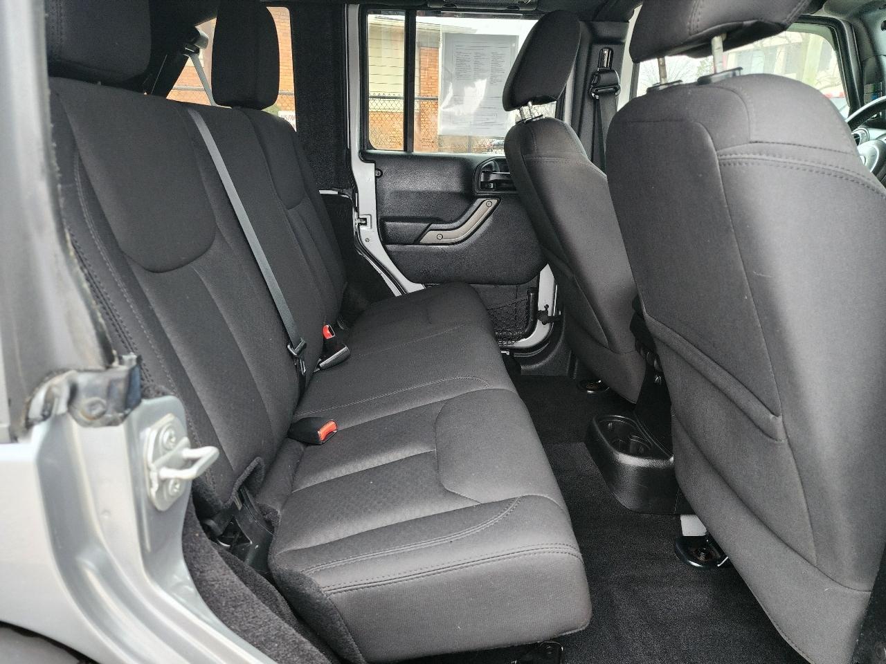 Jeep Wrangler Unlimited Sport 4WD 2015