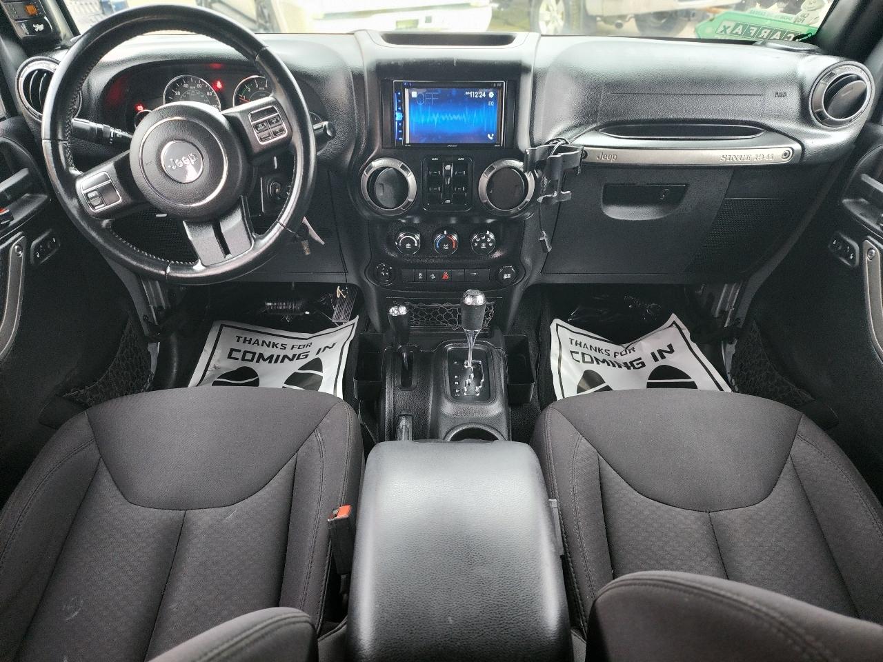 Jeep Wrangler Unlimited Sport 4WD 2015