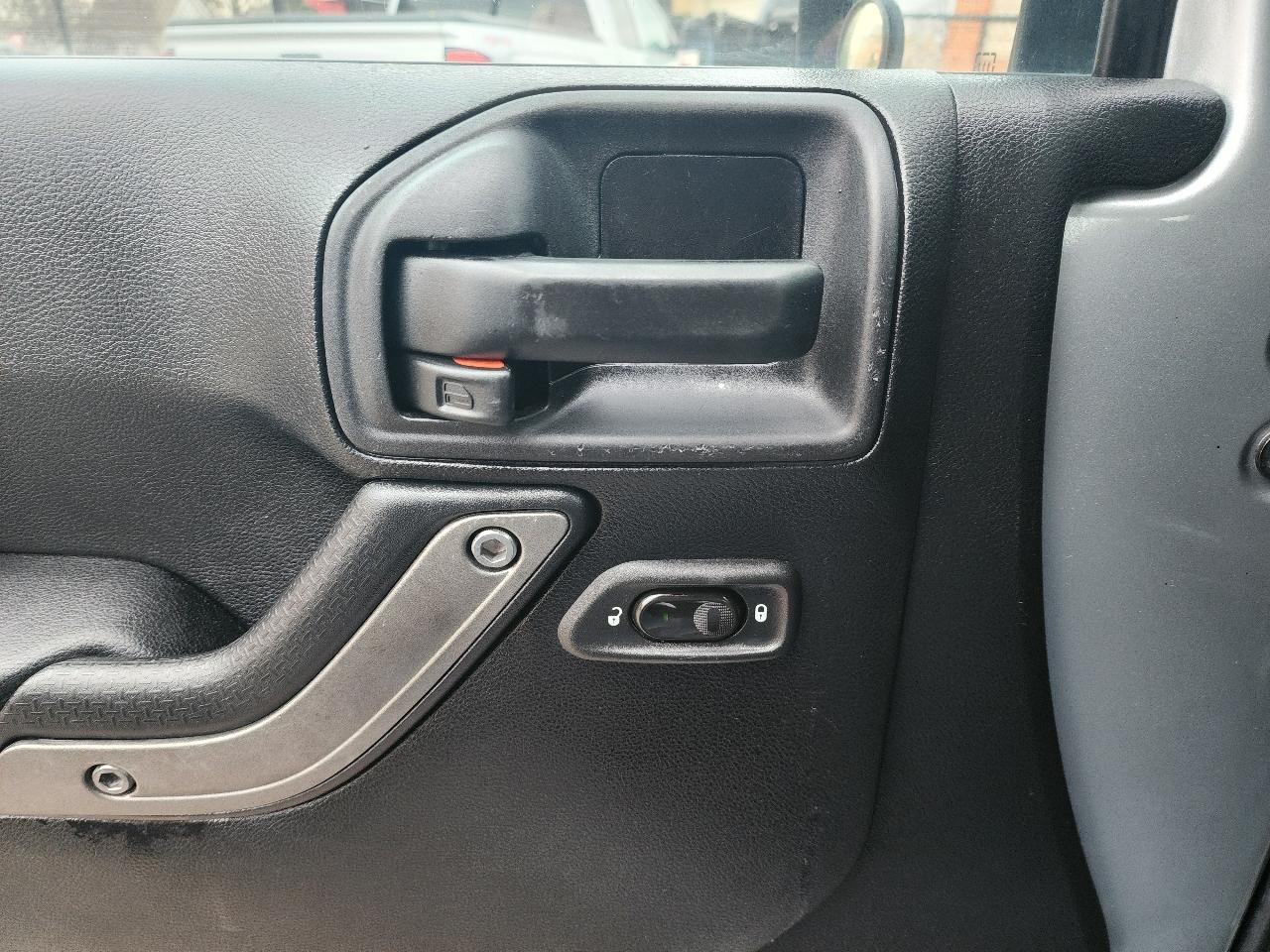 Jeep Wrangler Unlimited Sport 4WD 2015