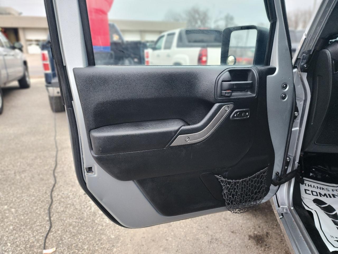 Jeep Wrangler Unlimited Sport 4WD 2015