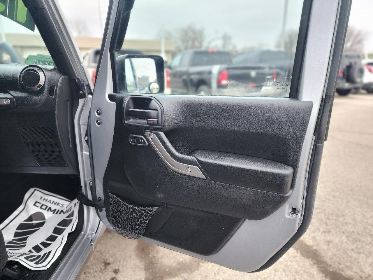 Jeep Wrangler Unlimited Sport 4WD 2015