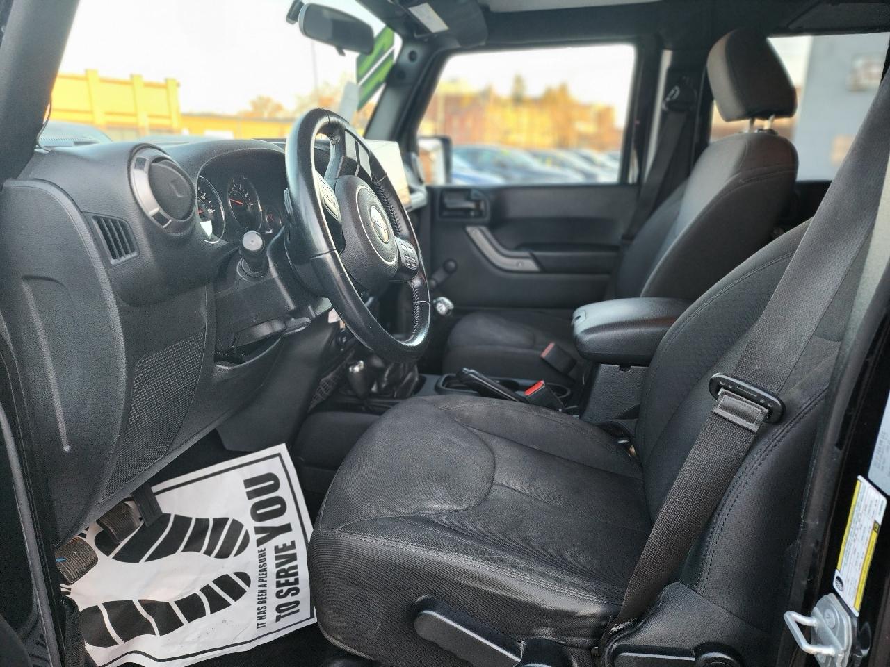 Jeep Wrangler Unlimited Sport 4WD 2017