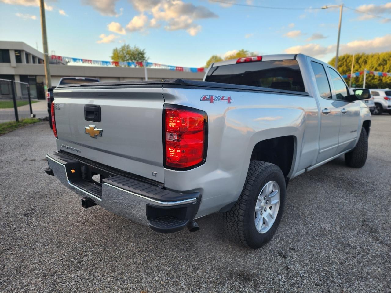 Chevrolet Silverado 1500 LT Double Cab 4WD 2016
