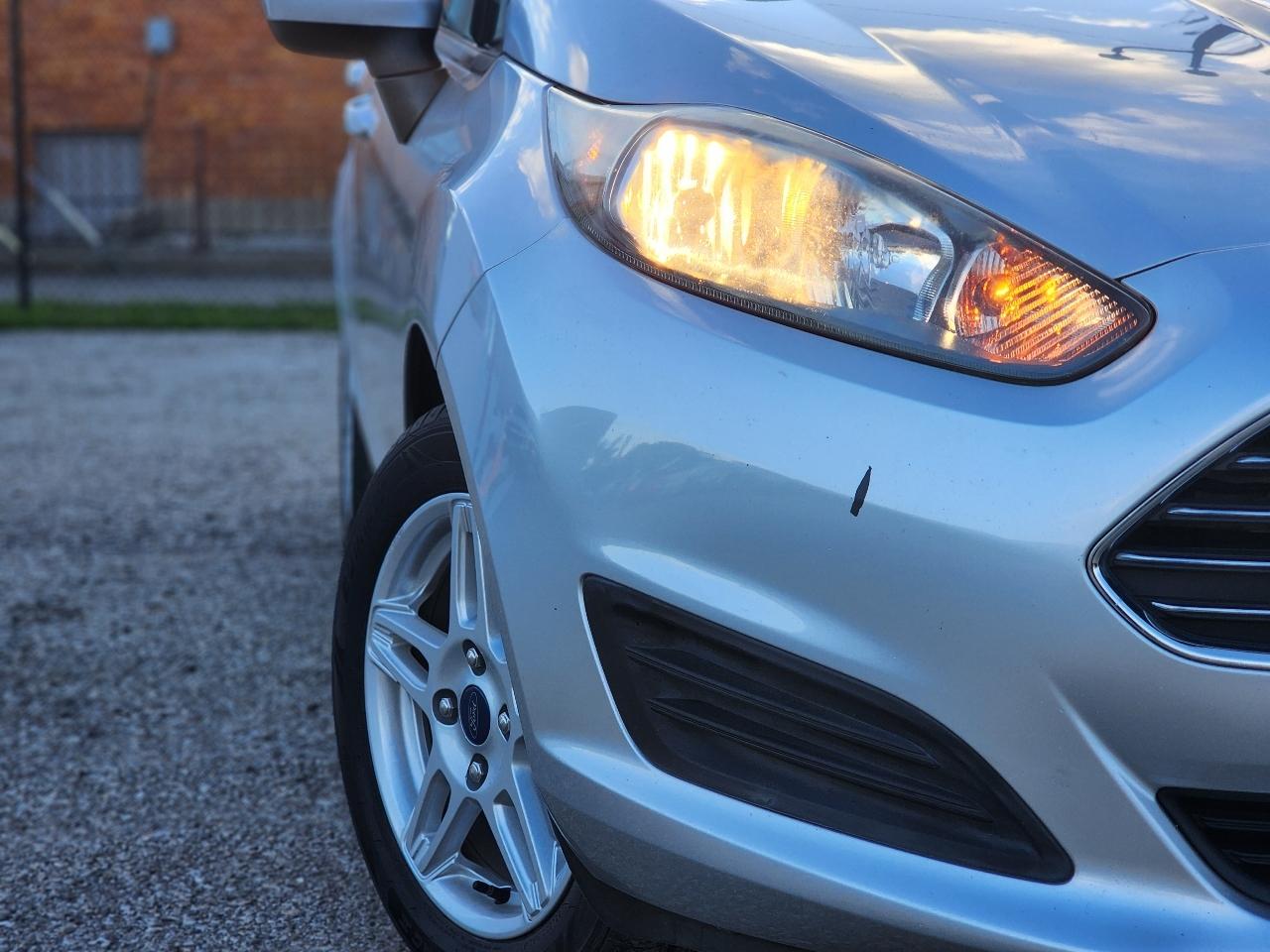 Ford Fiesta SE Sedan 2017