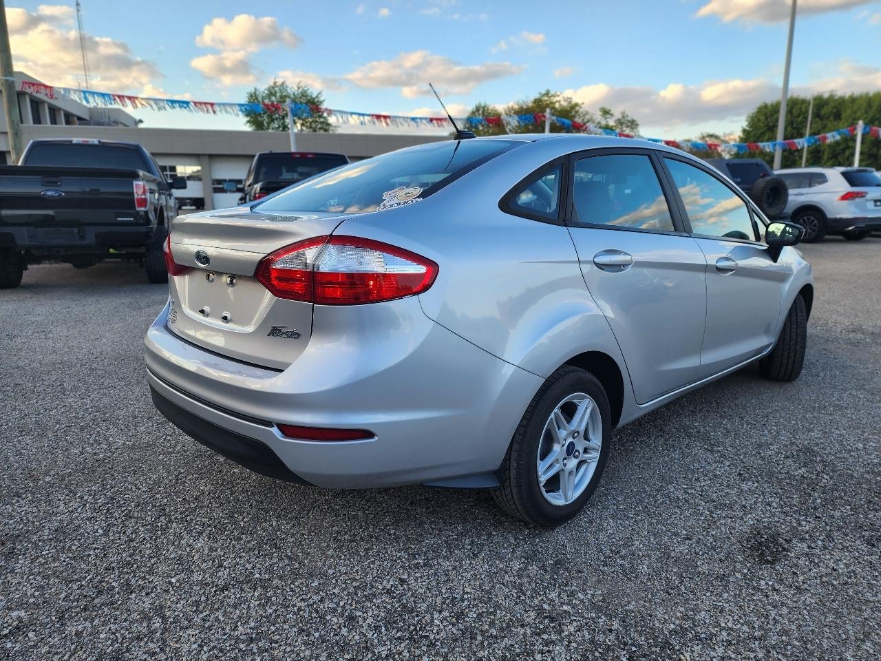 Ford Fiesta SE Sedan 2017