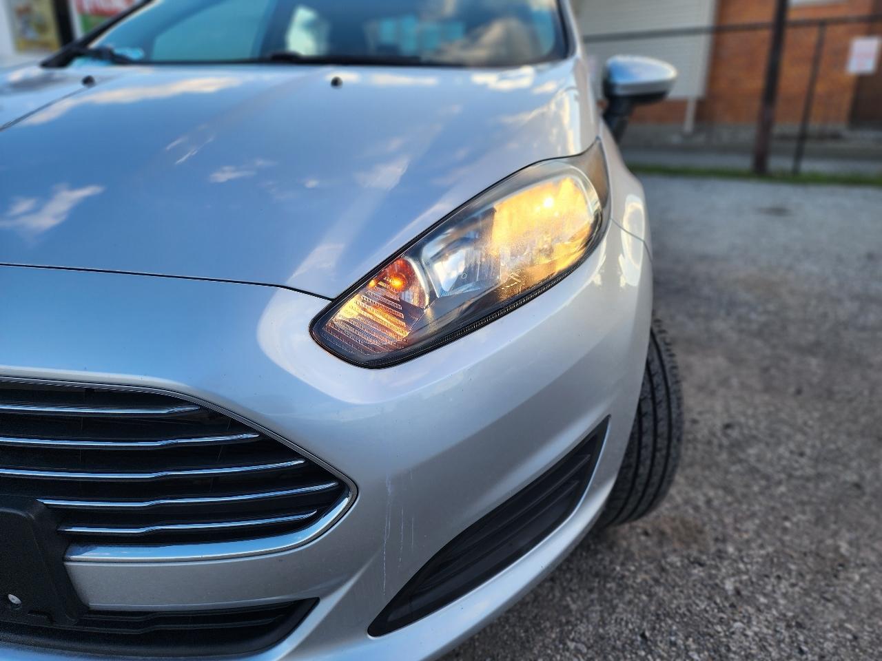 Ford Fiesta SE Sedan 2017