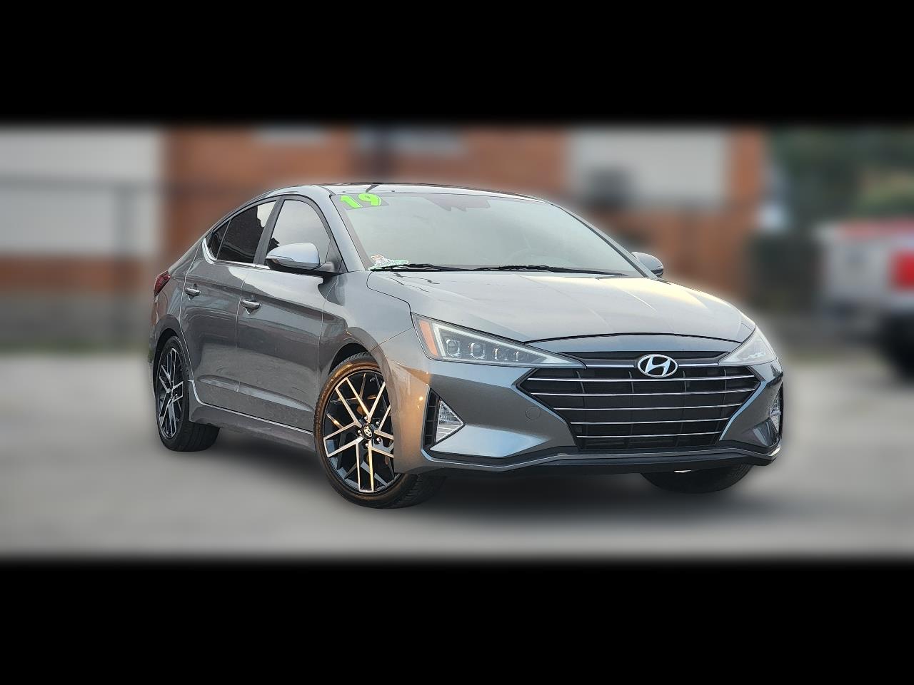 2019 Hyundai Elantra Sport's photo