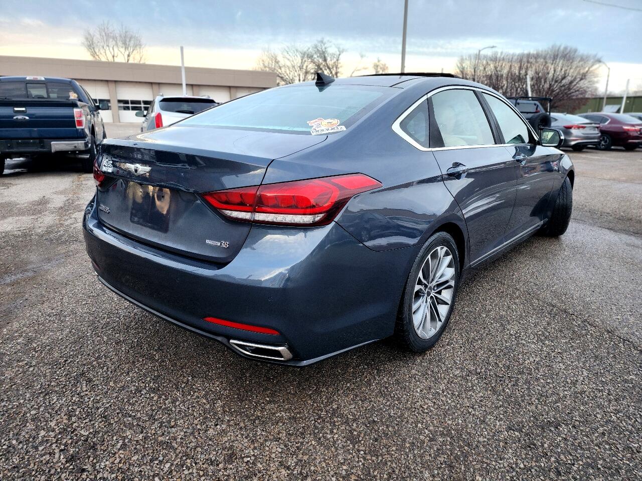 Hyundai Genesis 3.8L 2015
