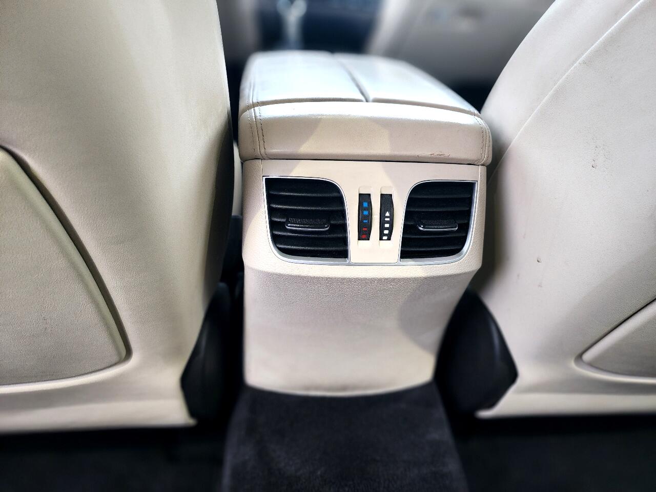 Hyundai Genesis 3.8L 2015