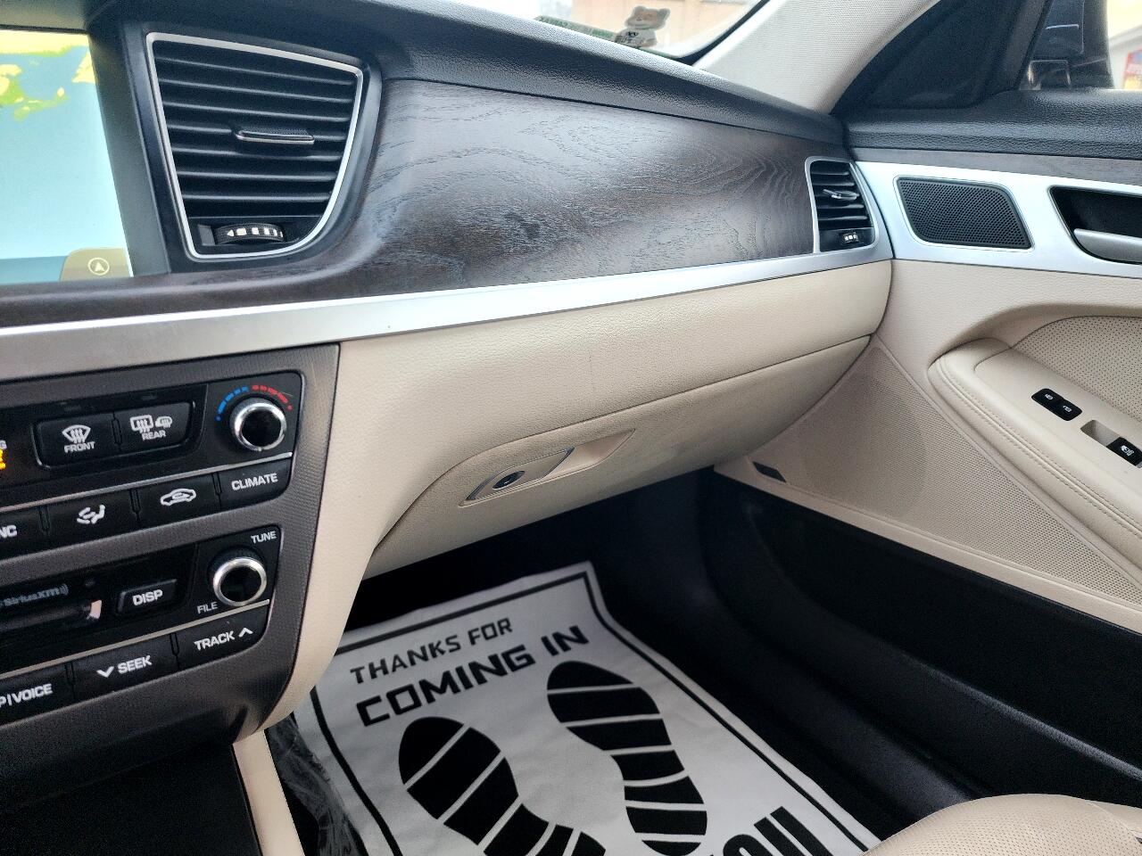 Hyundai Genesis 3.8L 2015