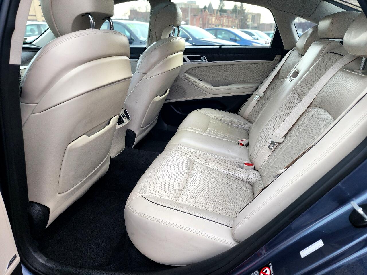 Hyundai Genesis 3.8L 2015